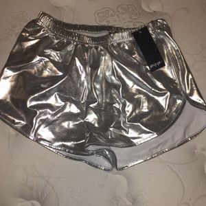 NEW NASTY GIRL METALLIC SILVER SHORTS Size 4